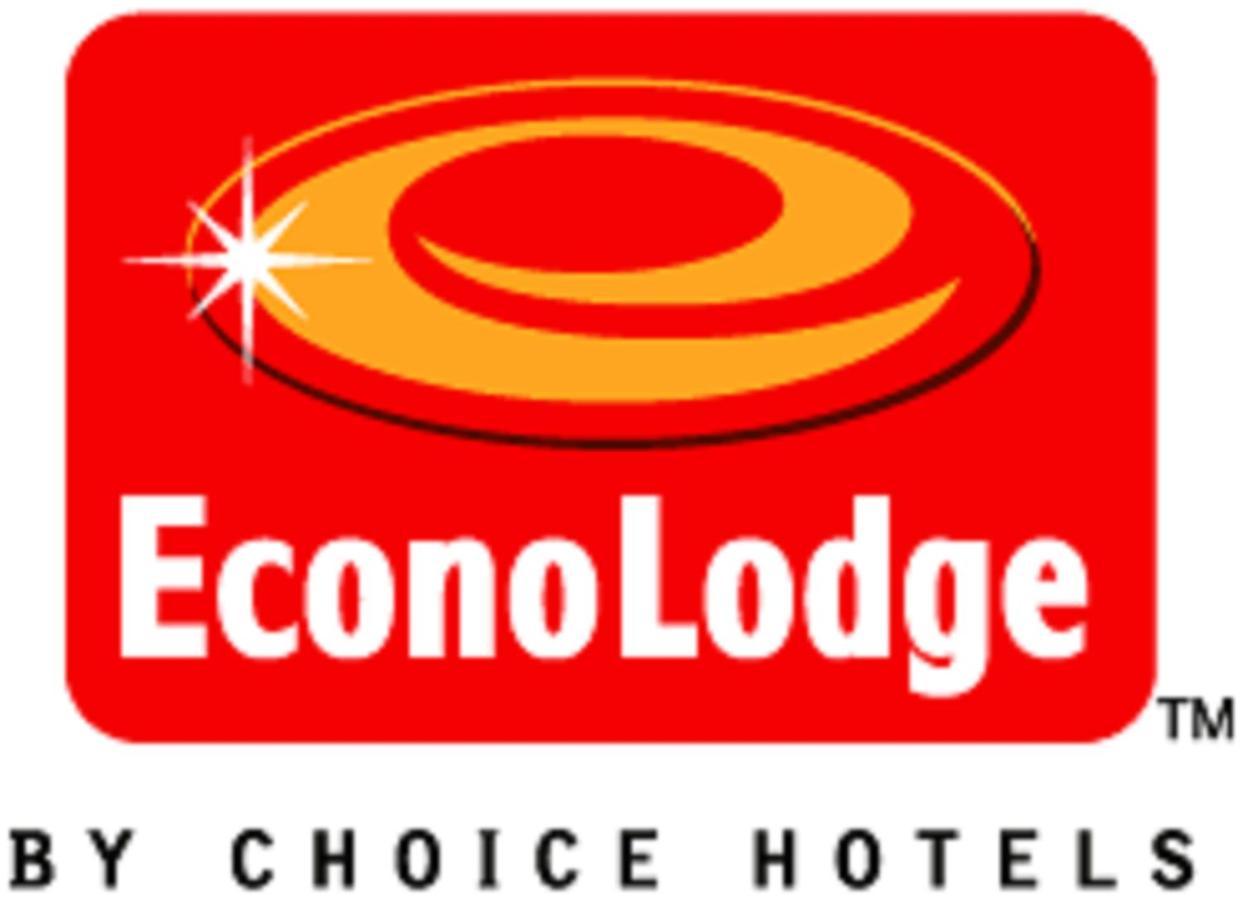 Econo Lodge Inn & Suites 温尼马卡 外观 照片